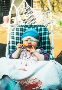 Baby mit Pommes