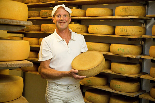 Hofgemeinschaft Grummersort Käse