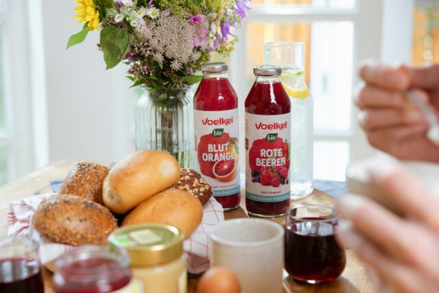 Bewusster Genuss in neuer Mehrwegflasche - Die Gemüsegärtner